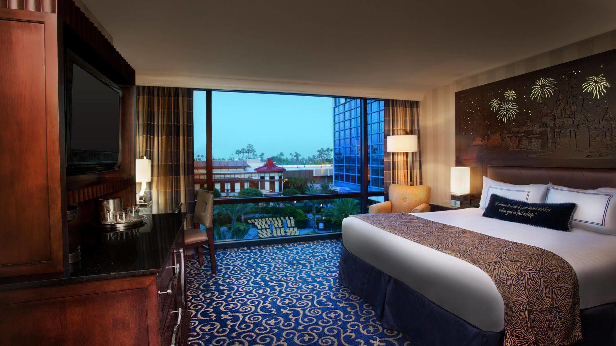 Disneyland Hotel Анагайм Екстер'єр фото