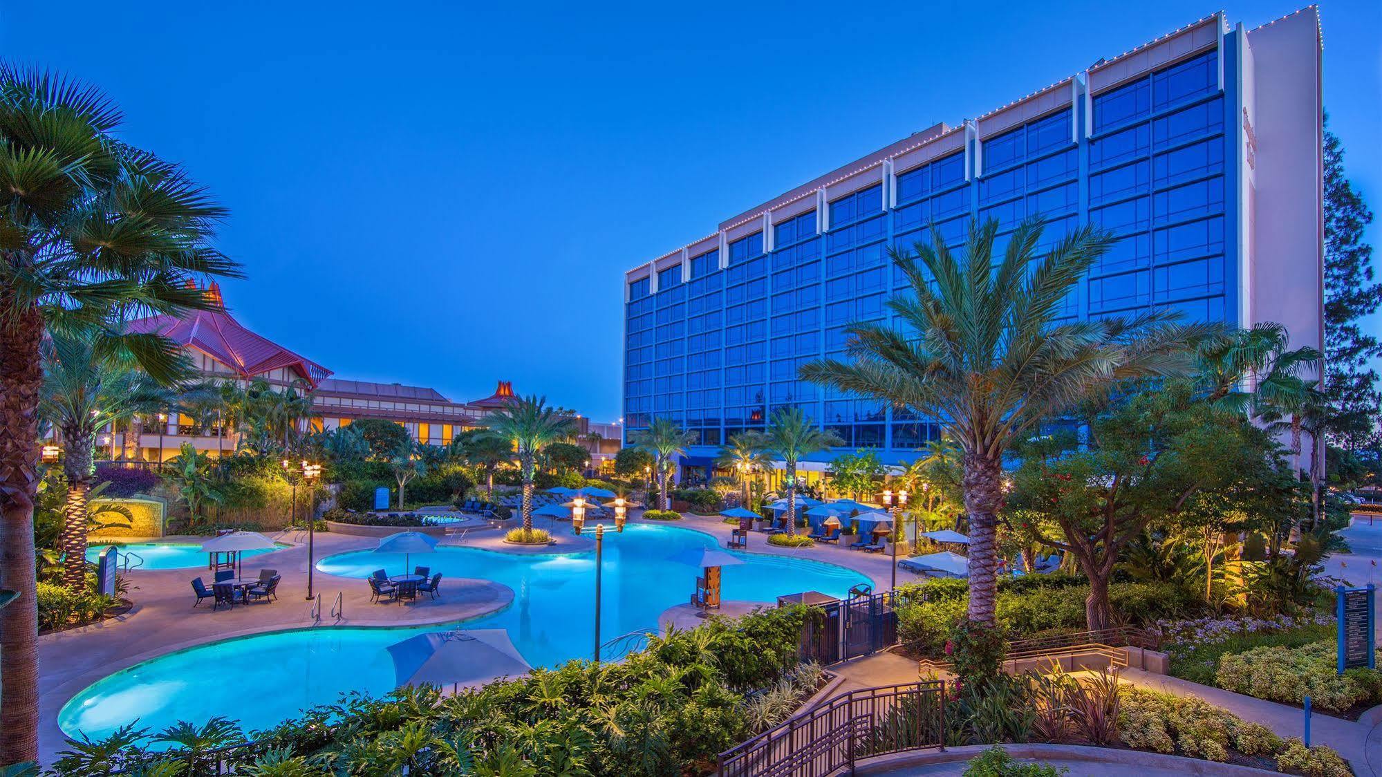 Disneyland Hotel Анагайм Екстер'єр фото